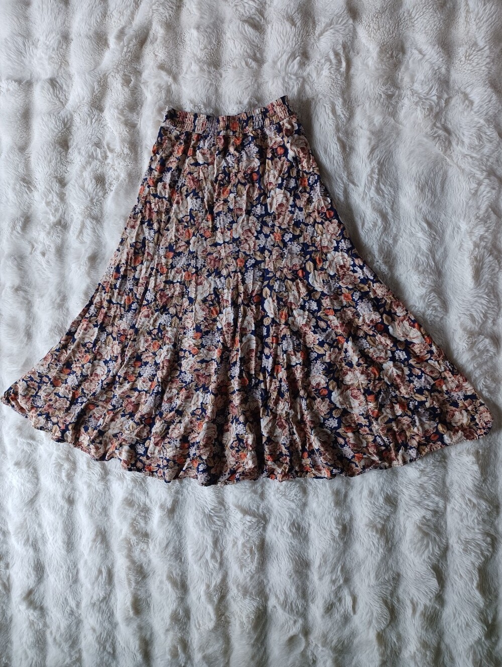 ๐ 3/$15 ๐ Express Floral Pleated Maxi Skirt - Picture 10 of 12